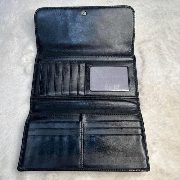 COACH woman’s wallet. Black. Authentic leather. 17 compartments. Beautiful. - Picture 5 of 8